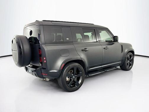 Santorini Black Metallic 2024 Land Rover Defender 110 P400 X-Dynamic SE