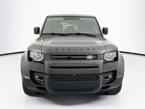 Santorini Black Metallic 2024 Land Rover Defender 110 P400 X-Dynamic SE
