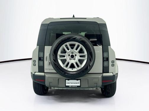 Borasco Grey Metallic 2026 Land Rover Defender P300 S