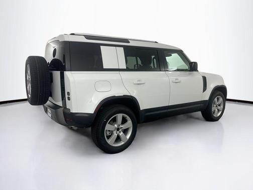Fuji White 2026 Land Rover Defender P300 S
