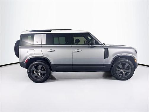 2024 Land Rover Defender 110 P300