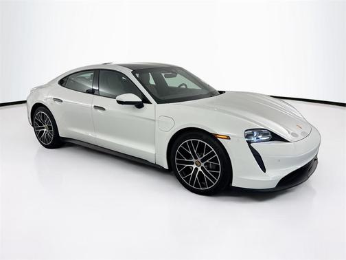2022 Porsche Taycan Base