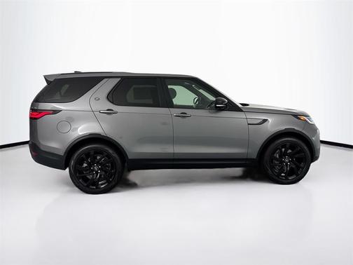 2025 Land Rover Discovery P300 S