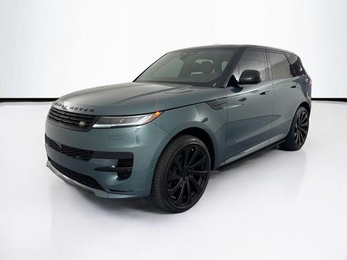 Giola Green Metallic 2024 Land Rover Range Rover Sport SE
