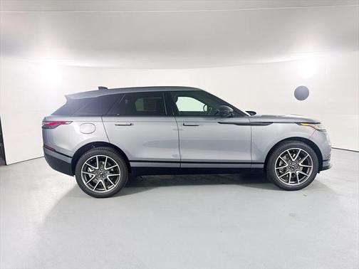 2026 Land Rover Range Rover Velar P400 Dynamic SE