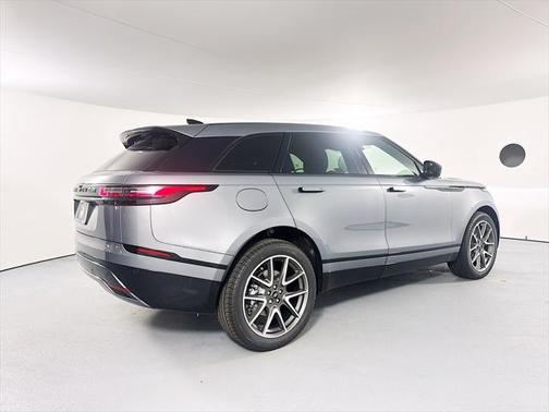 2026 Land Rover Range Rover Velar P400 Dynamic SE