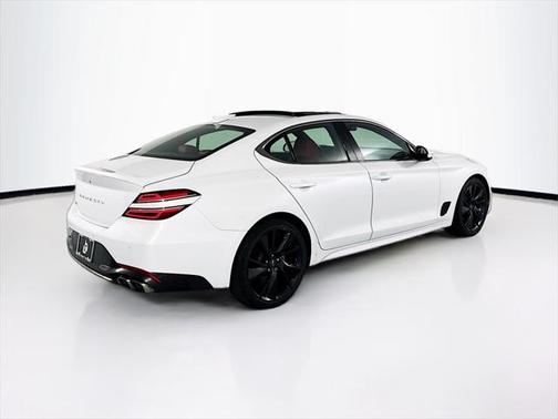 2023 Genesis G70 2.0T RWD