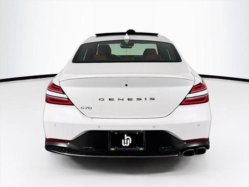 2023 Genesis G70 2.0T RWD