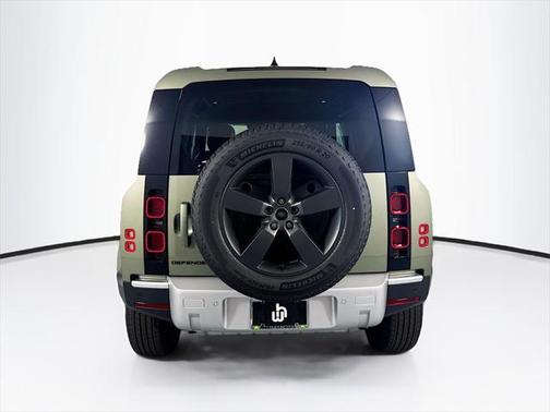 2025 Land Rover Defender 90 P300 S