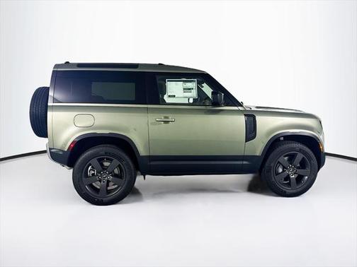 2025 Land Rover Defender 90 P300 S