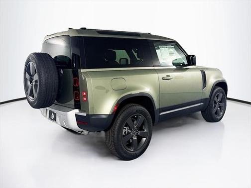 2025 Land Rover Defender 90 P300 S