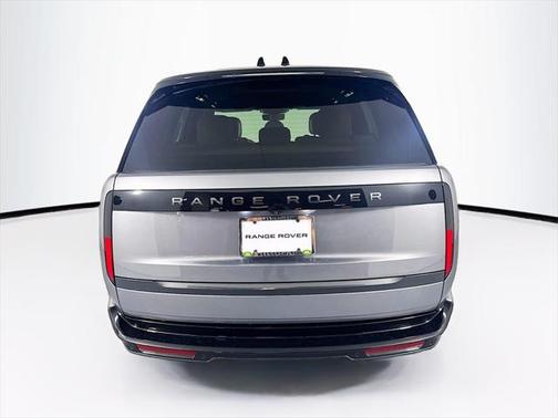 2025 Land Rover Range Rover P530 SE