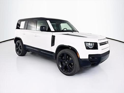 2025 Land Rover Defender 110 P500 X-Dynamic SE
