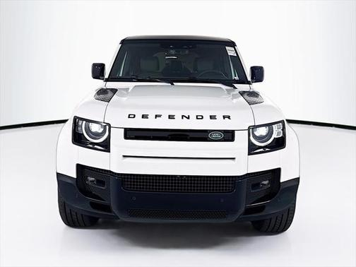 2025 Land Rover Defender 110 P500 X-Dynamic SE