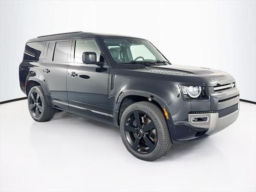 2025 Land Rover Defender 130 P400 X-Dynamic SE