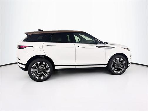 2026 Land Rover Range Rover Evoque Dynamic SE