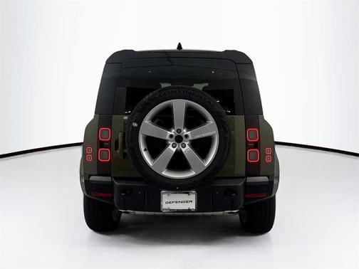 2026 Land Rover Defender P400 X-Dynamic SE