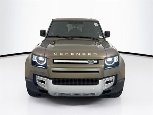 2025 Land Rover Defender 110 P400 S