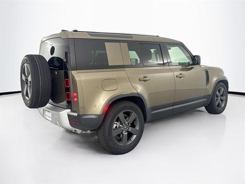 2025 Land Rover Defender 110 P400 S
