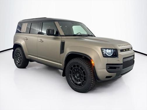 2025 Land Rover Defender P635 OCTA
