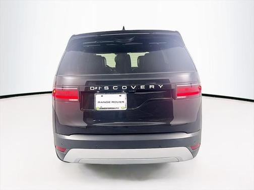 2025 Land Rover Discovery P300 S