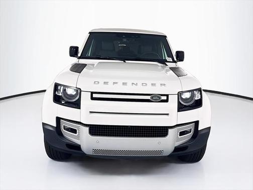 2025 Land Rover Defender 110 P400 S