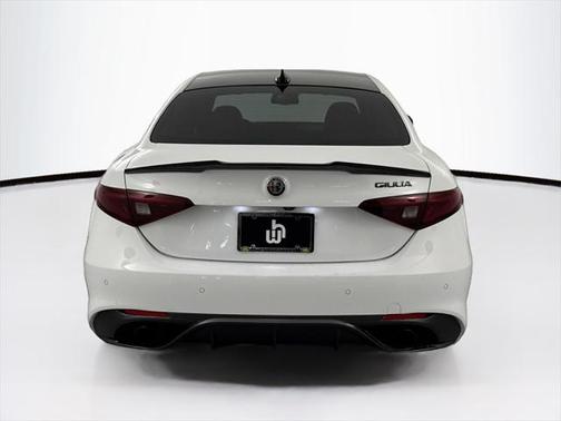 2020 Alfa Romeo Giulia Sport