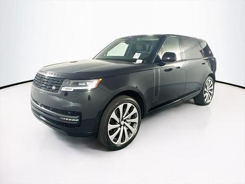 2025 Land Rover Range Rover P530 SE 7 Seat