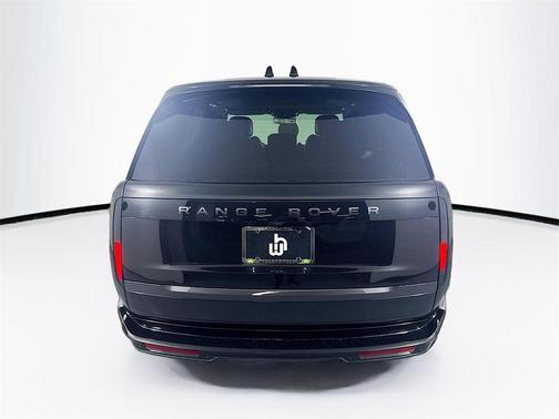 2025 Land Rover Range Rover P530 SE 7 Seat