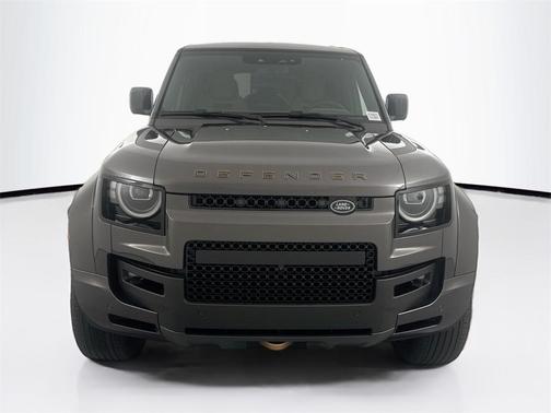 2026 Land Rover Defender P635 OCTA