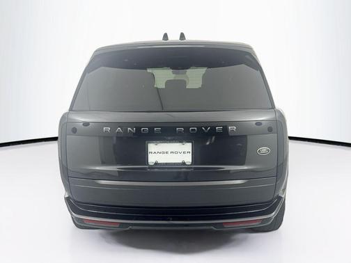 2023 Land Rover Range Rover P530 SE