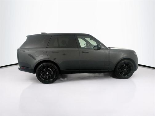 2023 Land Rover Range Rover P530 SE