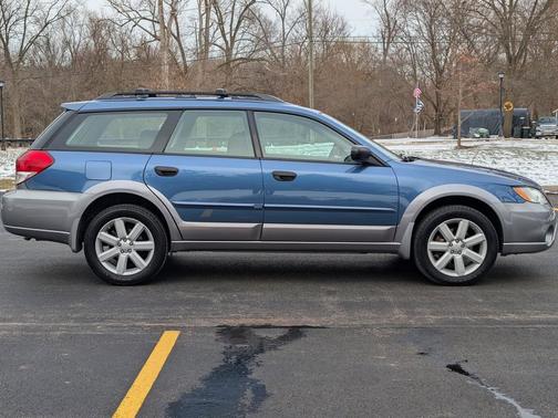 Blue 2008 Subaru Outback 2.5 i