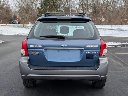 Blue 2008 Subaru Outback 2.5 i