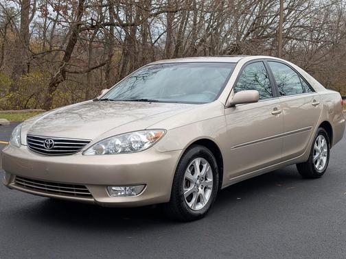 2005 Toyota Camry XLE V6