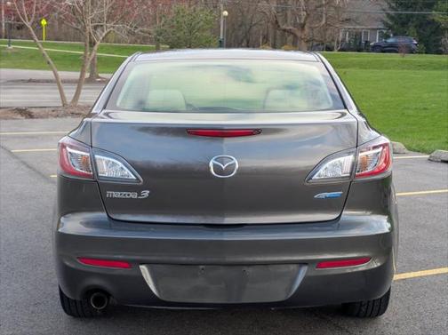2013 Mazda Mazda3 i Touring