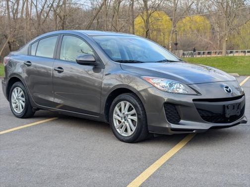 2013 Mazda Mazda3 i Touring
