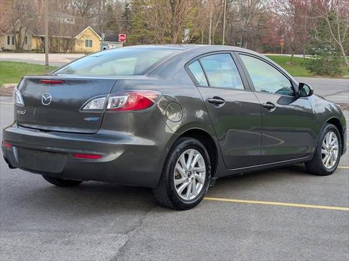 2013 Mazda Mazda3 i Touring