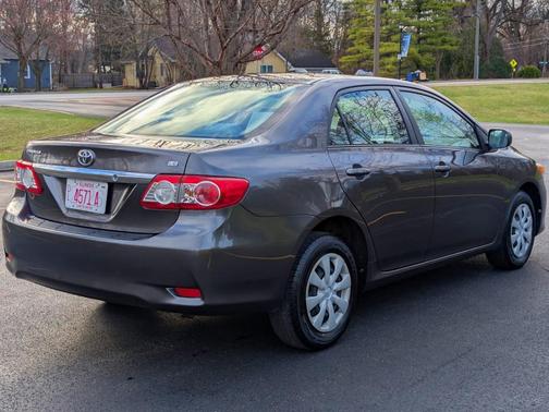 2011 Toyota Corolla LE