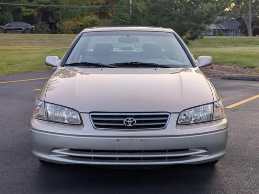 2001 Toyota Camry LE V6