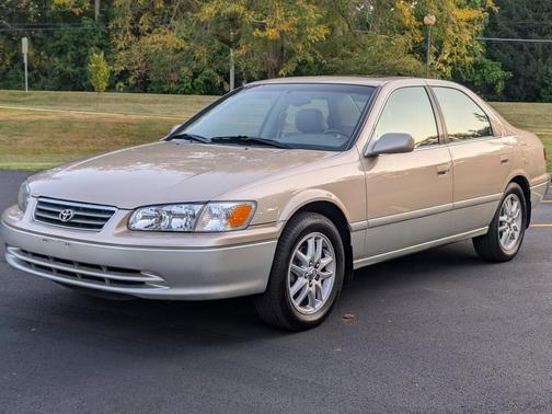2001 Toyota Camry LE V6