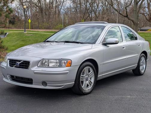Silver Metallic 2007 Volvo S60 2.5T