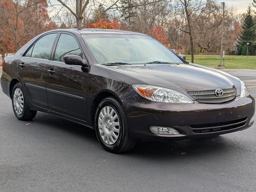 2004 Toyota Camry XLE