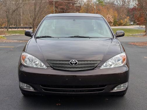 2004 Toyota Camry XLE
