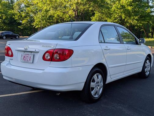 Super White 2007 Toyota Corolla LE