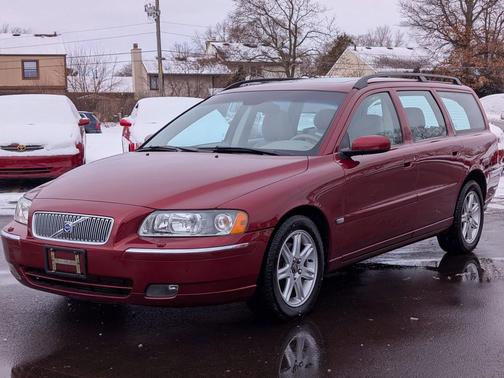 2005 Volvo V70 2.5T