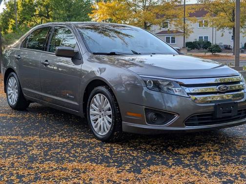 2010 Ford Fusion Hybrid Base