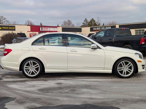 2012 Mercedes-Benz C-Class C 300 4MATIC Luxury