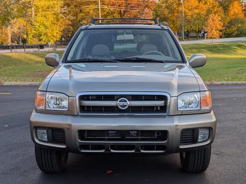 2003 Nissan Pathfinder SE