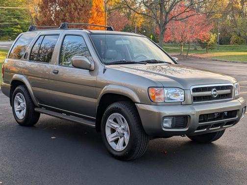 2003 Nissan Pathfinder SE